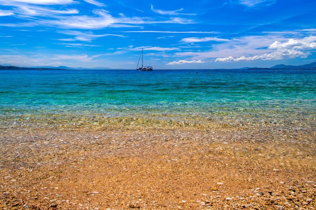 Krouzeri Beach Apartments Nisaki  Ruang foto