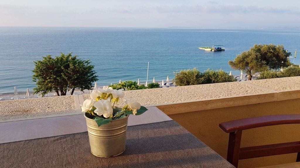 Krouzeri Beach Apartments Nisaki  Bagian luar foto